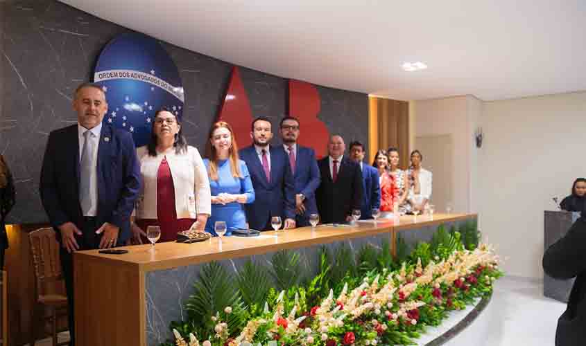 Presidente da CMJP participa da posse da nova diretoria da OAB