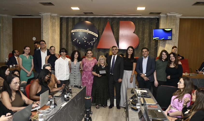 OAB Rondônia homenageia advogada Maria Júlia de Queiroz Santiago