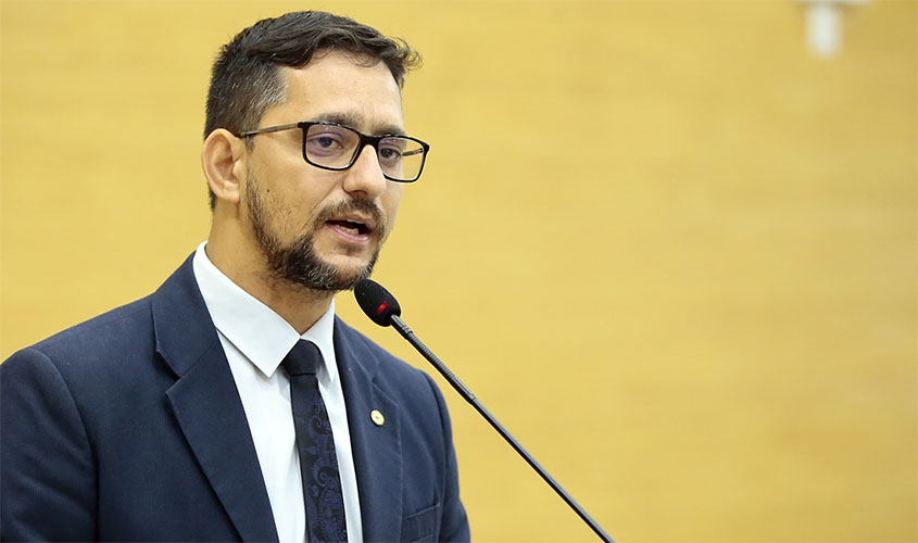 Deputado Anderson quer que governo conceda auxílio as empresas que estão com atividades suspensas