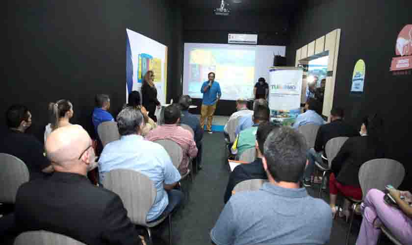 Conselheiros do Conetur são empossados durante o 'Estação Turismo'