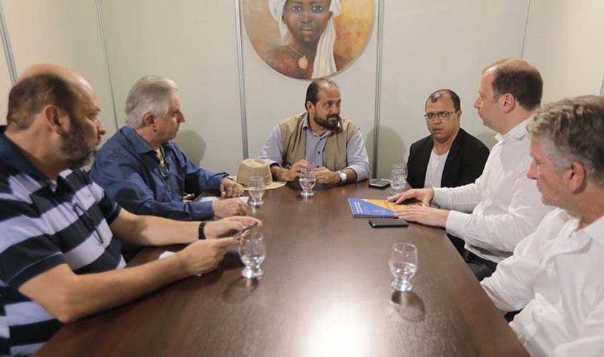 Presidente recebe empresários americanos durante a 8ª Rondônia Rural Show