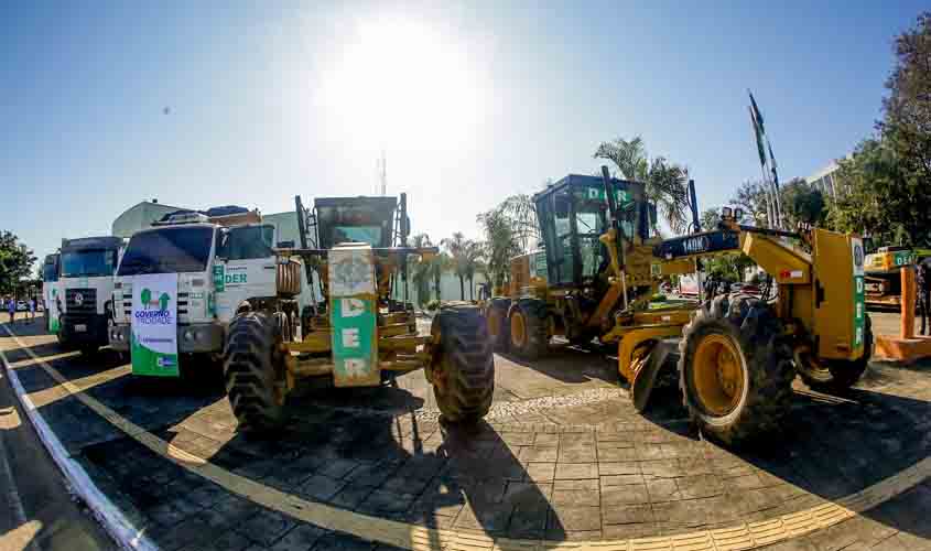 Serviços de pavimentação e recapeamento serão executados com o projeto “Tchau Poeira”