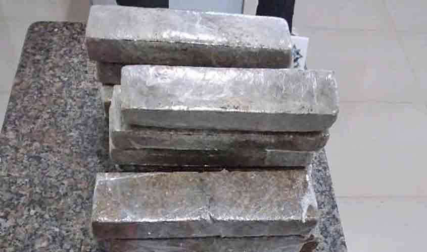 Polícia Militar apreende grande quantidade de droga e recaptura quatro foragidos da justiça