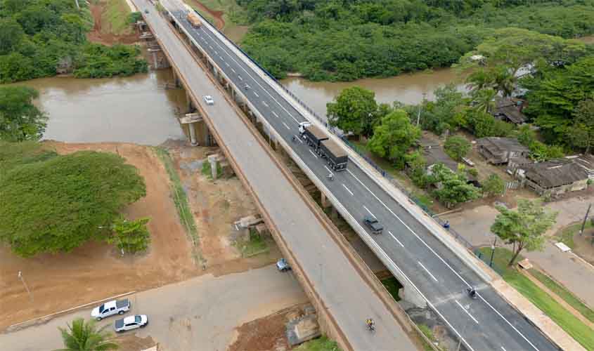 DNIT autoriza trânsito de veículos na nova ponte sobre o Rio Jaru na BR 364