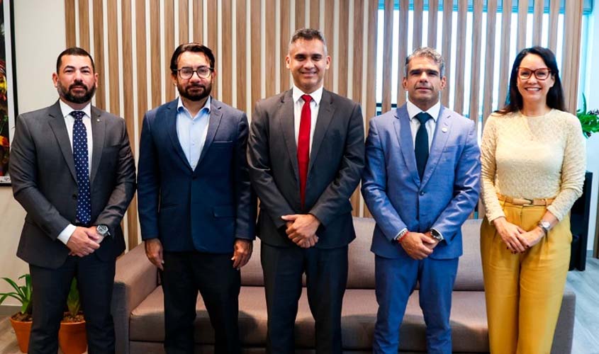 Visita institucional reúne MP e representante do CNJ