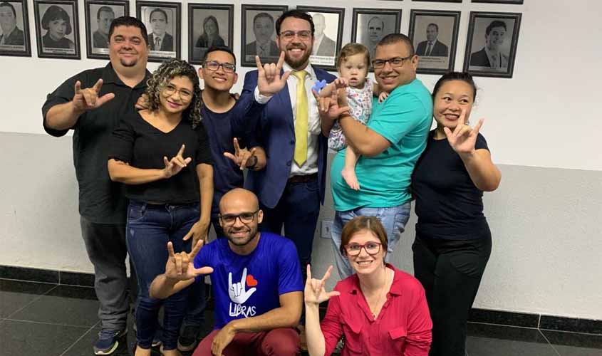 Câmara aprova  lei que regulamenta a profissão de intérprete e tradutor de Libras em Porto Velho