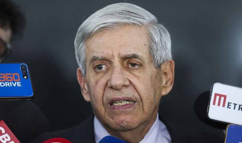 Ministro Heleno: prisão de militar é 