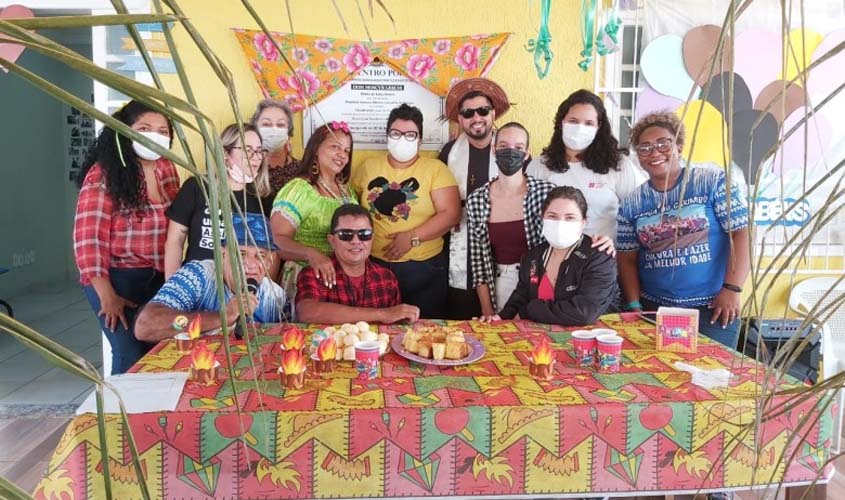 Centro Pop Dom Moacyr Grechi promove arraial à população em situação de rua