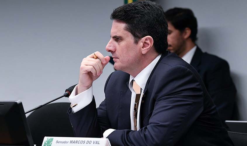 Relatório da LDO regula emendas de relator e prevê aumento para policiais federais