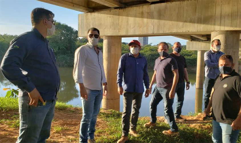 Estado trabalha para entregar a ponte sobre o rio Urupá