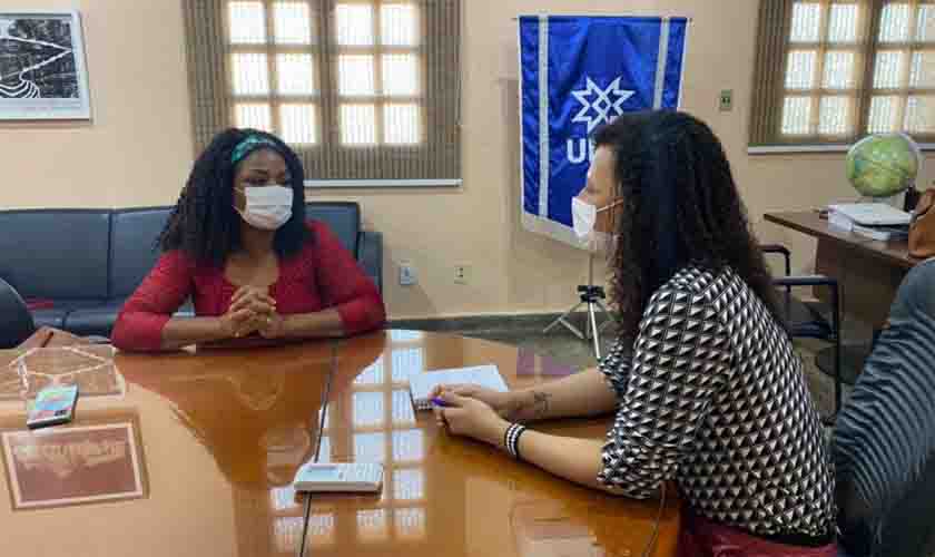 Sintero reúne-se com reitora da UNIR e propõe parceria na utilização dos espaços da Sede Social