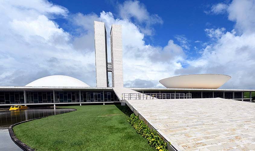 Congresso analisa 32 medidas provisórias pendentes