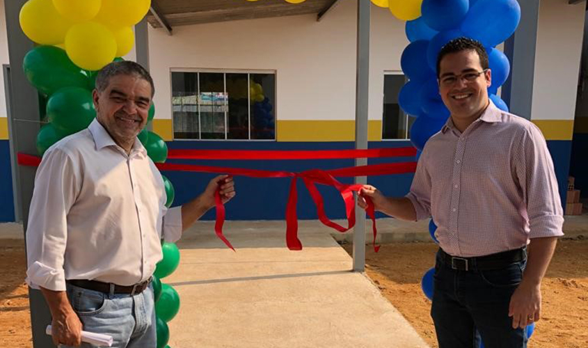 Aélcio da TV participa de inaugurações nas escolas municipais
