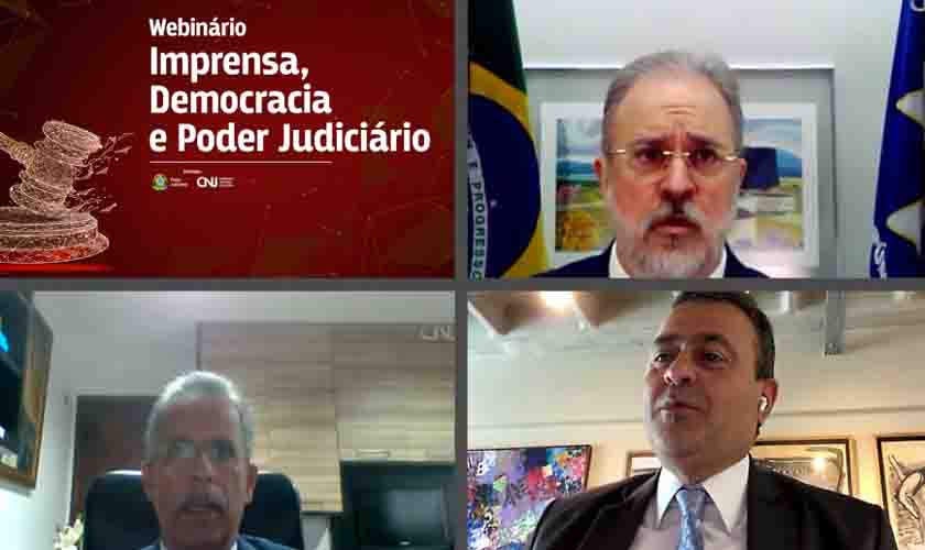 Juristas discutem balizas para liberdades de expressão e de imprensa