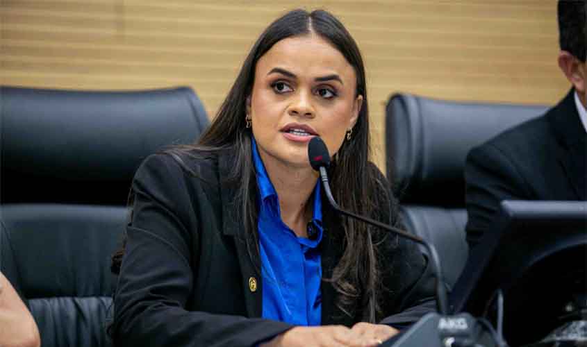 Deputada Dra. Taíssa protocola projeto de lei para garantir diagnóstico e tratamento prioritário da endometriose no SUS em Rondônia