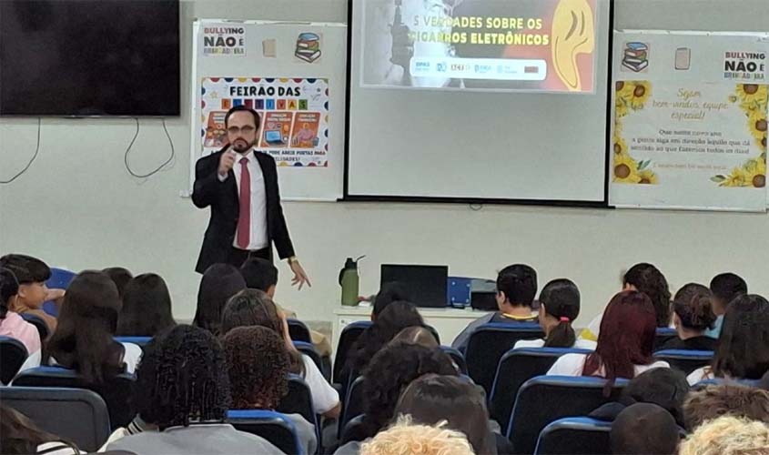 MPRO palestra com estudantes sobre prevenção à violência