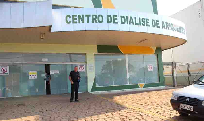 Deputado Adelino acompanha e volta a cobrar solução imediata em crise de Diálise em Rondônia