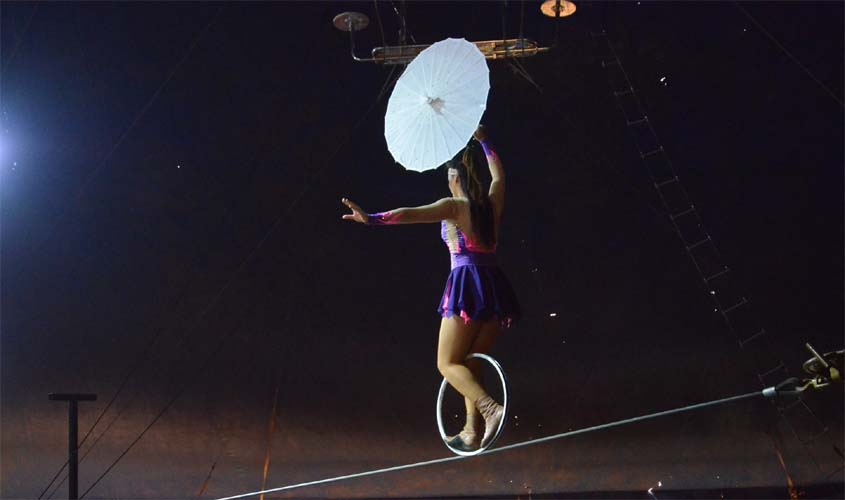 Parceria entre Prefeitura e circo contempla 2700 crianças