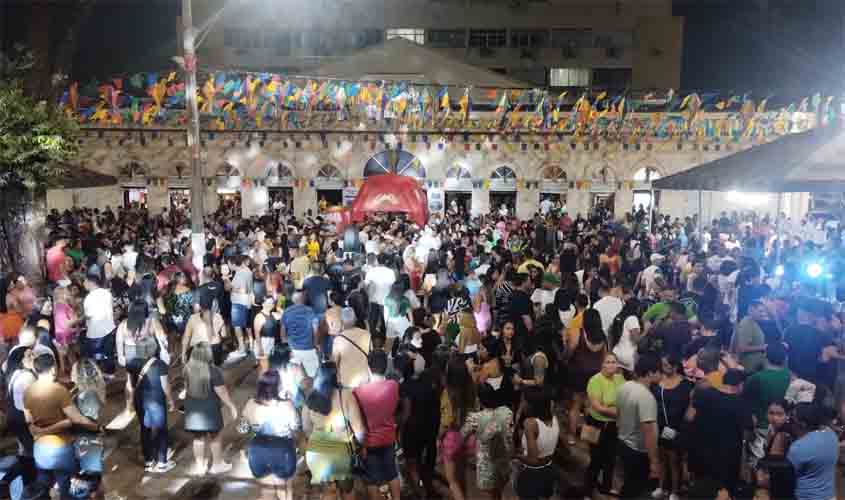 Veja os shows e os eventos gastronômicos do Mercado Cultural