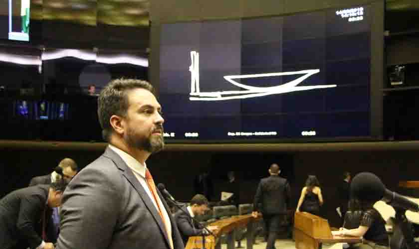 Léo Moraes lidera bancada  federal na avaliação de internautas