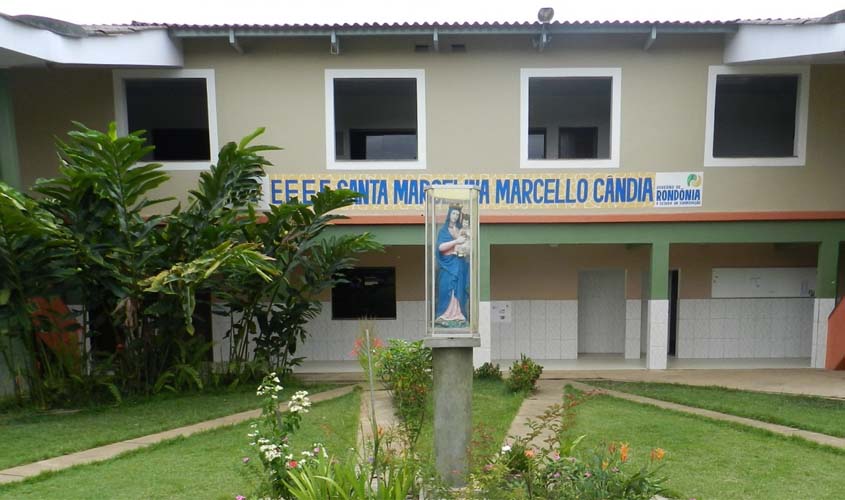 Ieda Chaves anuncia emenda à aquisição de aparelhos de ar-condicionado para escola