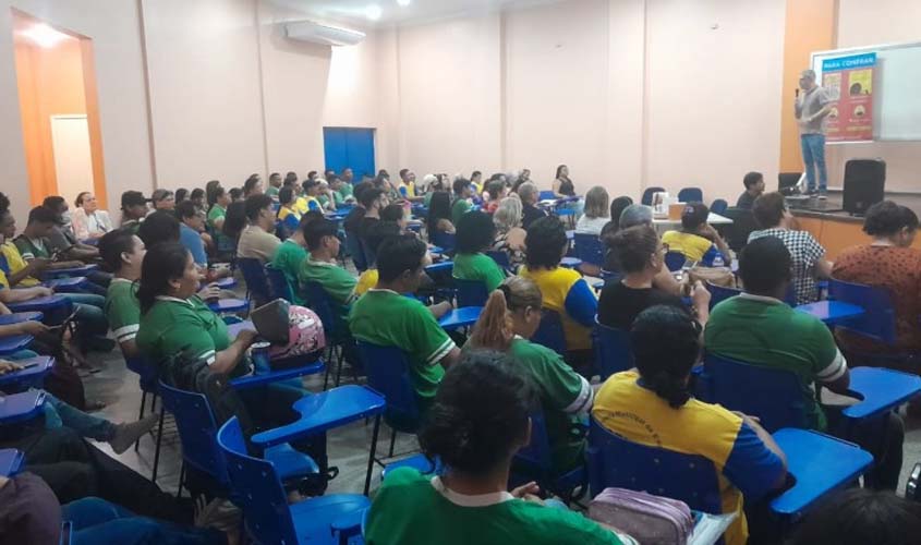 Semana Nacional do Livro e da biblioteca teve programação especial na Biblioteca Viveiro das Letras