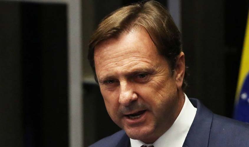 Senador Acir Gurgacz defende a regulamentação do licenciamento ambiental no Brasil