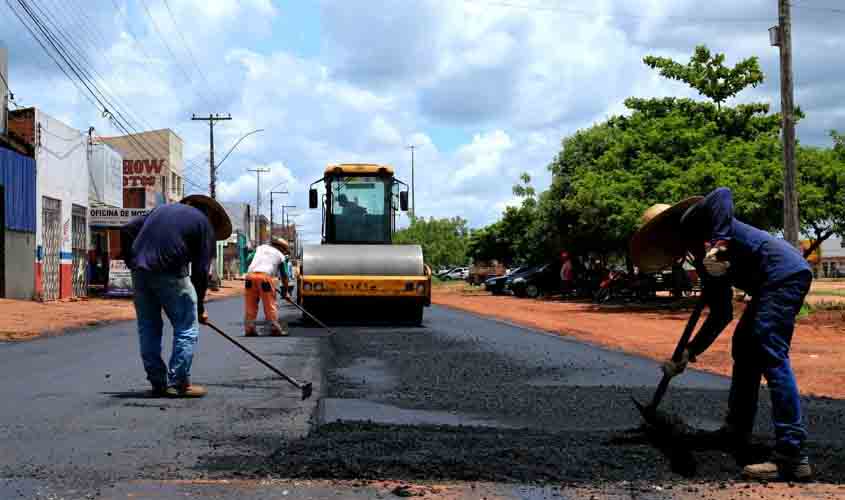 Governo de Rondônia dá início a pavimentação asfáltica de trechos da Avenida 25 de Agosto