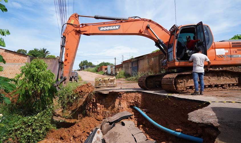 Prefeitura atua contra alagamentos em pontos críticos