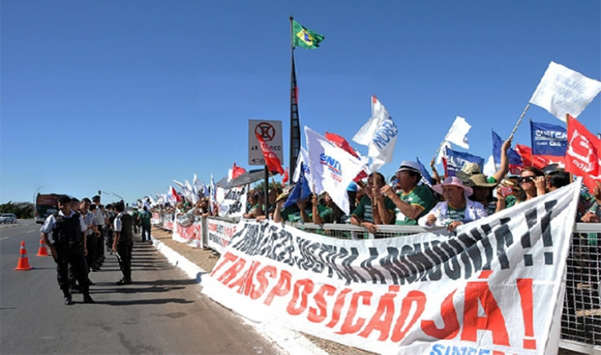 Descaso: a expectativa com a transposição para o quadro federal segue para 2020