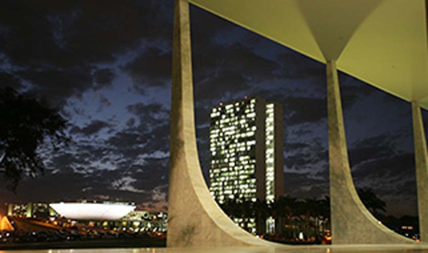 Ministro Alexandre de Moraes suspende parte de alterações da Lei de Improbidade Administrativa