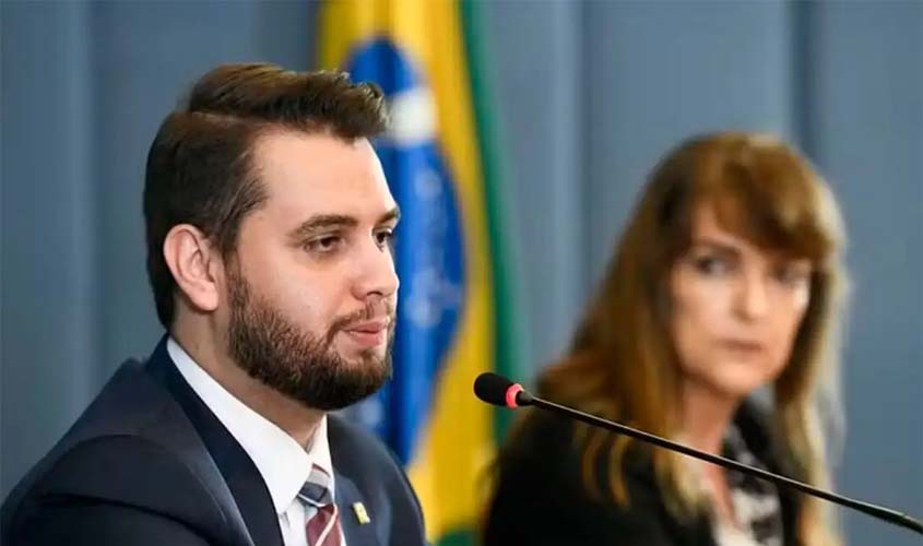 Polícia Federal prende Filipe Martins por trama golpista