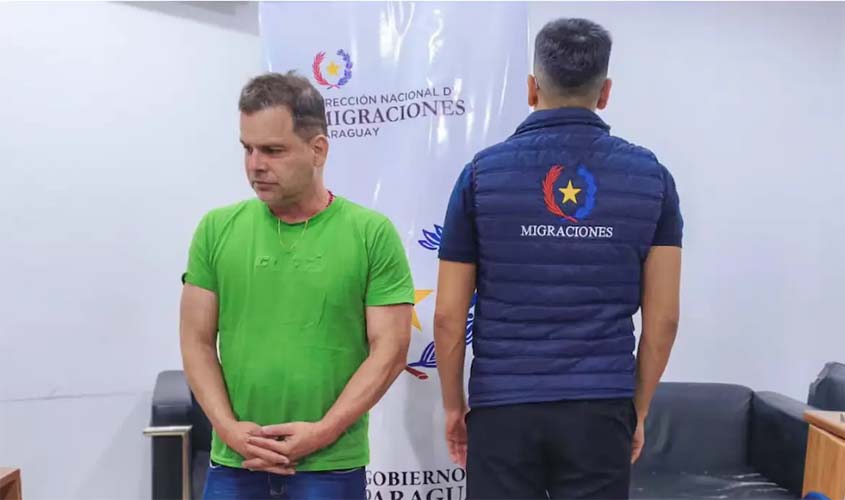 Ex-diretor da PRF foge ao Paraguai com pitbull e ração