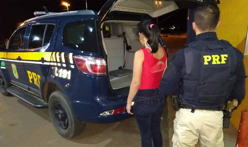 Em Vilhena, PRF prende boliviana com 6 quilos de cocaína