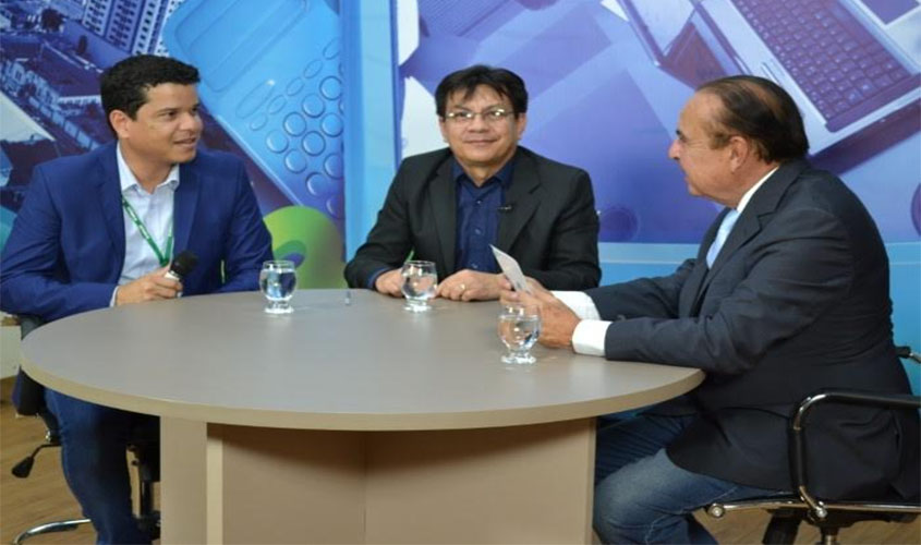 Programa Sala de Opinião com o Dr. Aparício Carvalho