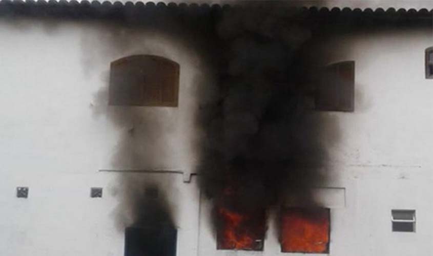 Justiça decreta prisão de padrasto acusado de matar crianças