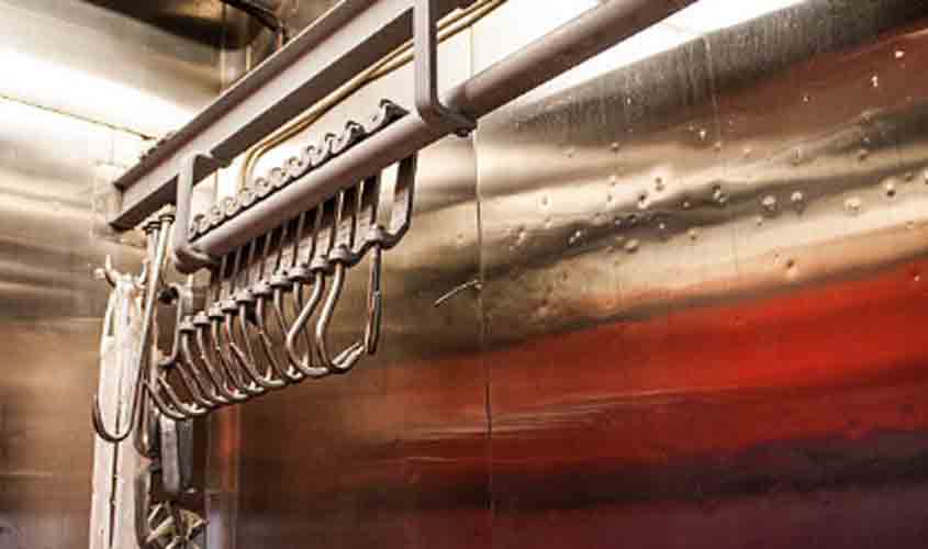 Faqueira de frigorífico poderá acumular auxílio-doença com pensão mensal