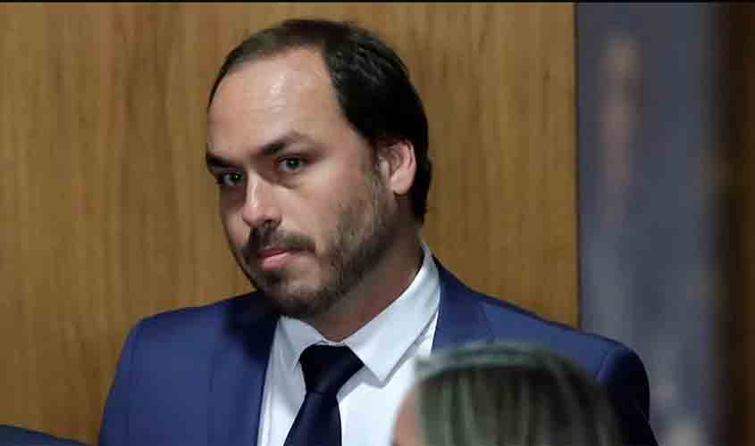 Carlos Bolsonaro diz que 