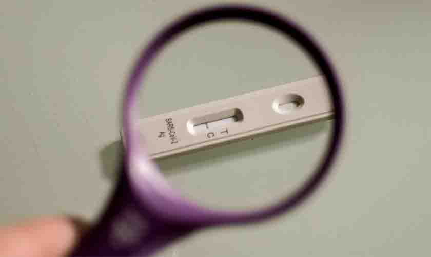 Entenda como vai funcionar o autoteste de covid-19