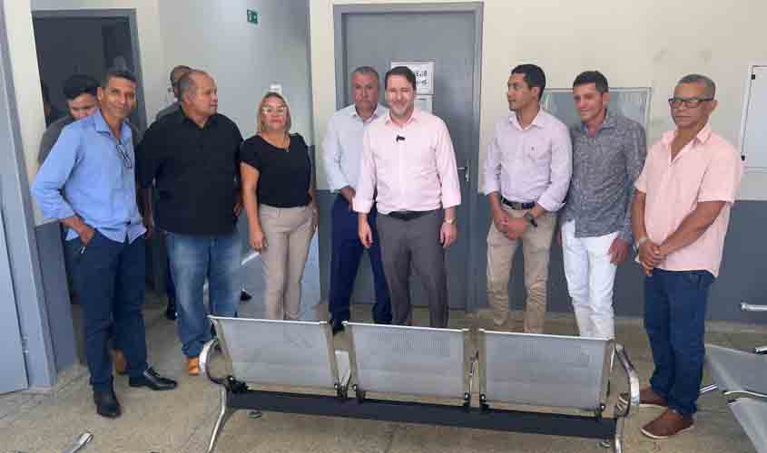 Deputado Alex Redano vistoria obra concluída na UBS do distrito de Estela Azul, em Machadinho