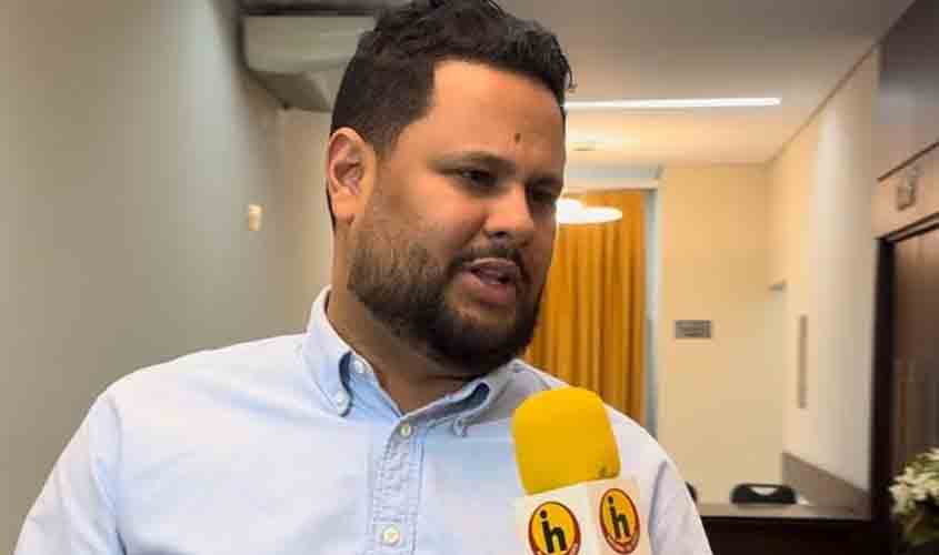 Deputados que apoiam impeachment de Lula são traídores da pátria, diz Samuel Costa