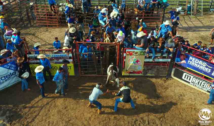 Lei de Pedro Fernandes que reconhece a 'Pega do Bezerro' como tradição cultural é sancionada