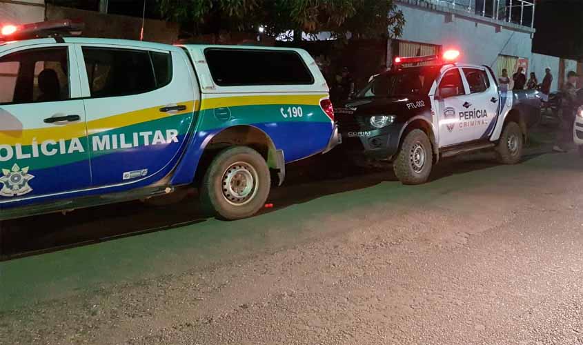 Jovem é morto com várias facadas na frente de boate em Vilhena