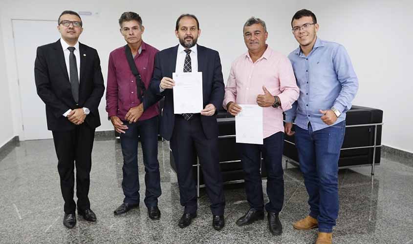 Presidente Laerte Gomes trata da recuperação da RO-479 com vereadores de Presidente Médici