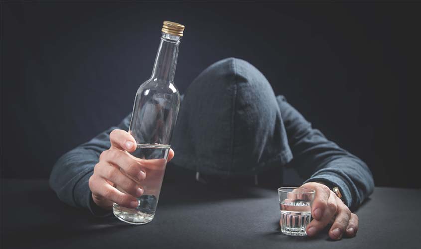 Especialistas alertam sobre danos do álcool à saúde