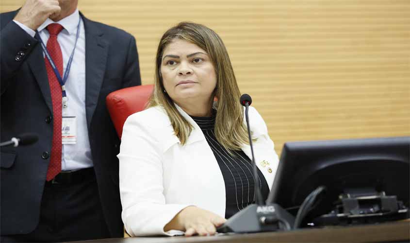 Cássia Muleta recebe visita de Secretário da Educação