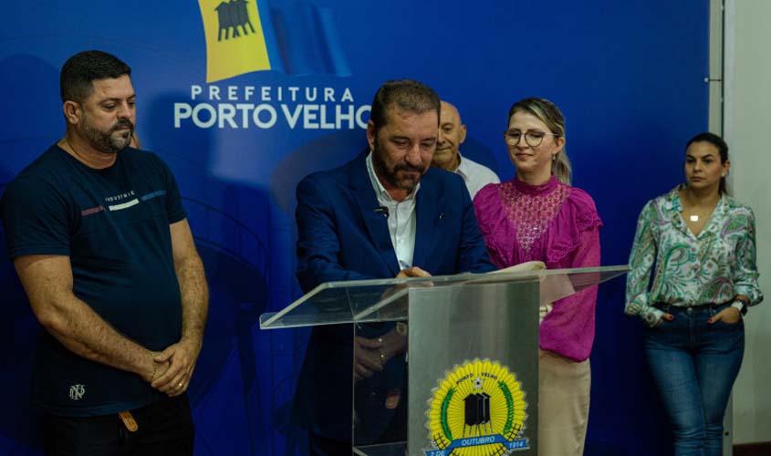 Prefeito Hildon Chaves assina ordem de serviço para construção de Creche Pré-Escola do Orgulho do Madeira