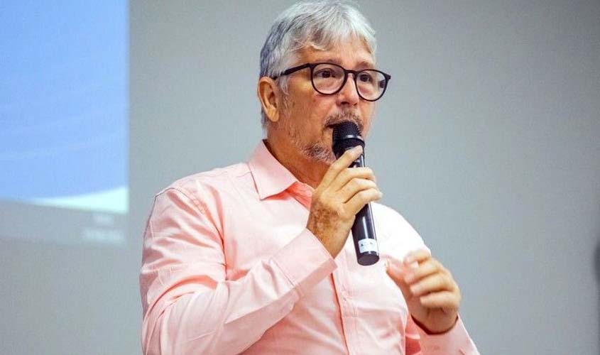 Secretário municipal de Assistência Social, Claudi Rocha, despede-se da pasta e agradece