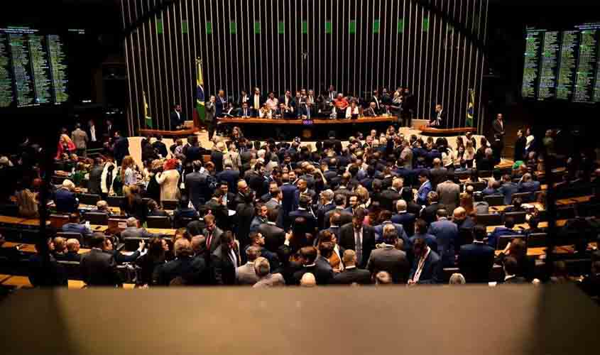 PT admite derrota caso PL da anistia seja pautado