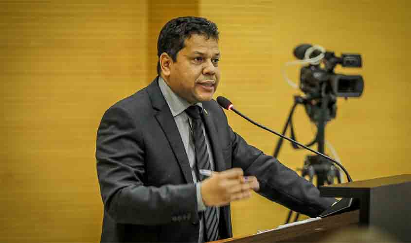 Deputado Jair Montes declara repúdio e critica lentidão do Governo para a contratação de empresa responsável pela coleta de lixo hospitalar em Rondônia